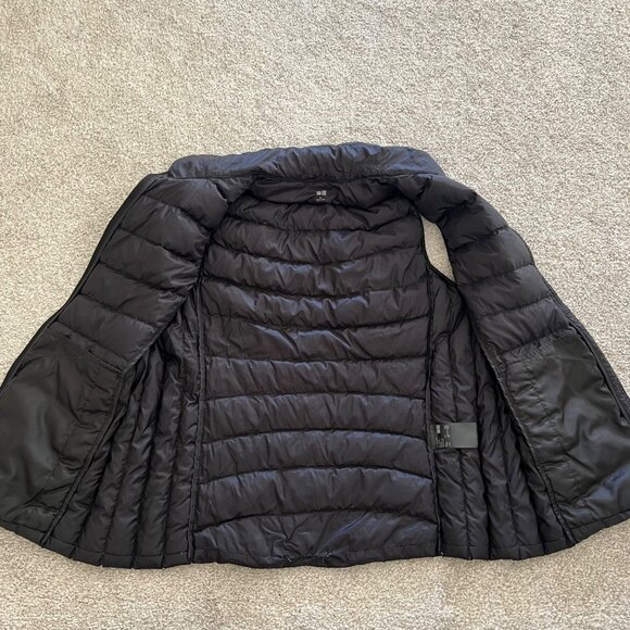 Uniqlo Lightweight Minimalist Black Puffer Vest XL - Picture 5 of 10